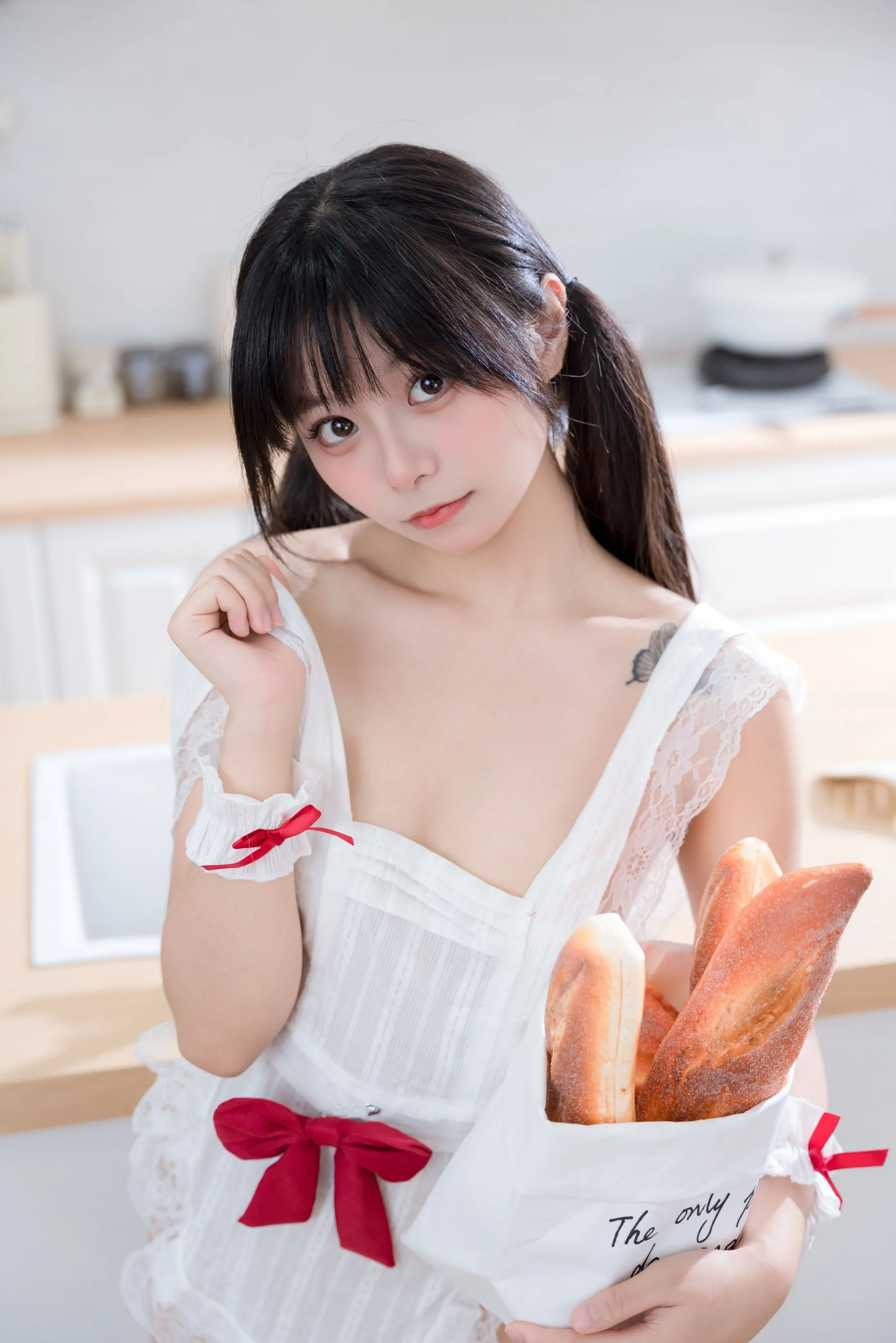 滕子京大王 - 小围裙 .webp